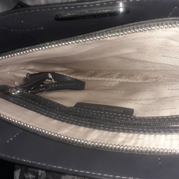 NWOT Michael Kors Leather Mercer Gray & Black Handbag with Crossbody Strap - Picture 10 of 13